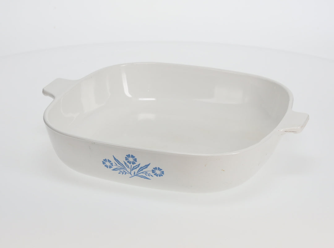 Corning Ware Blue Cornflower 2 1/2-qt. casserole dish with glass lid